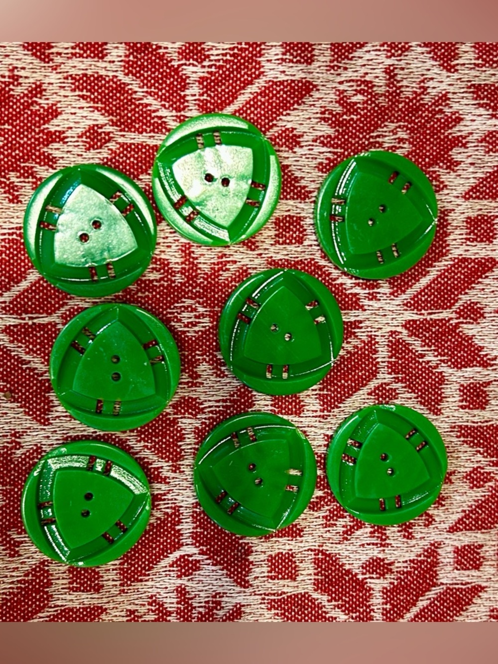 Vintage green art deco buttons-8 pieces